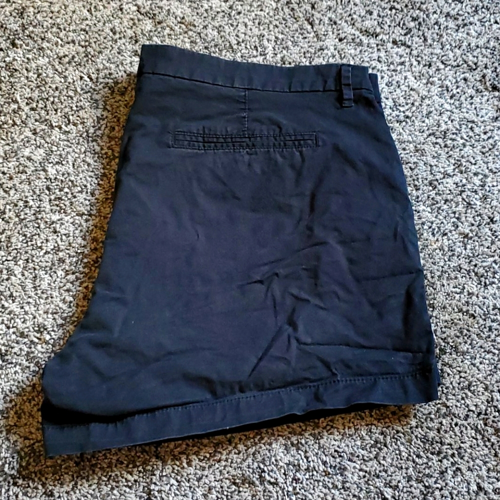 Old Navy black jack shorts size 16